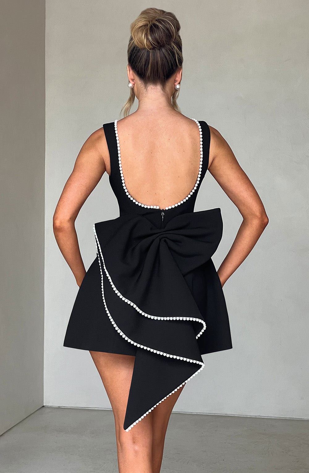Catherine | Getailleerd mini jurk elegant bruiloft