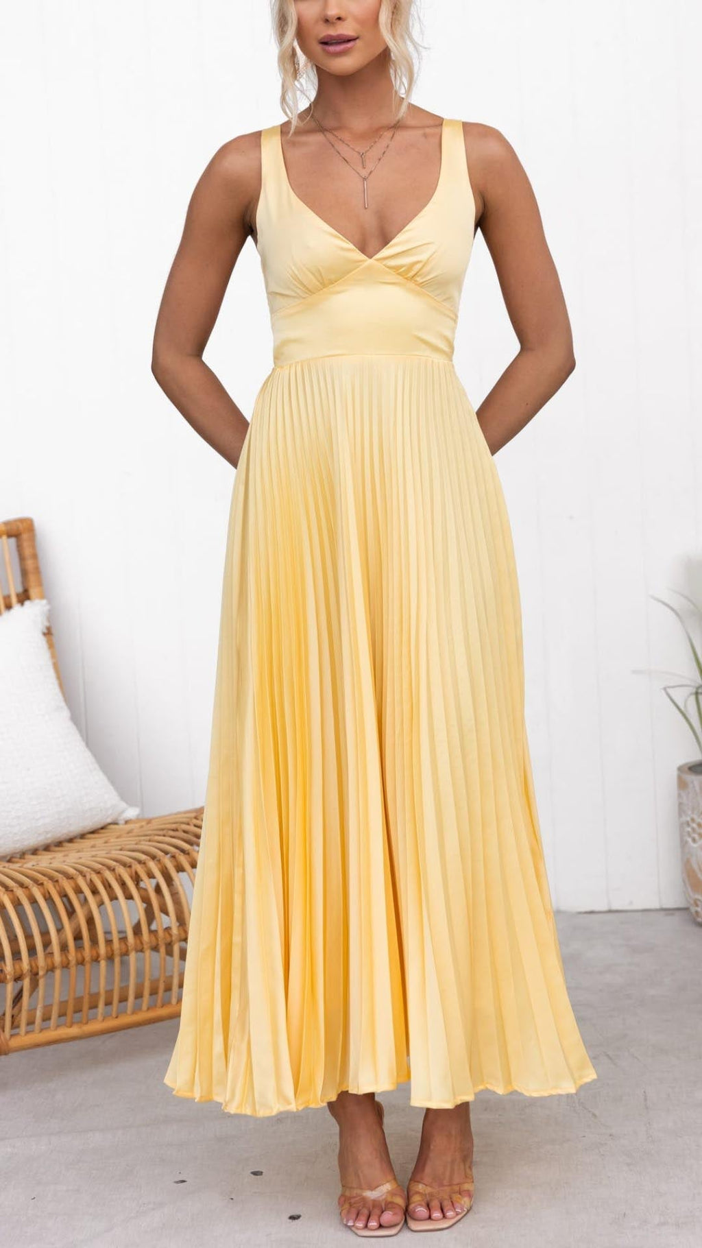 Eileen | pleated maxi jurk v-hals getailleerd elegant