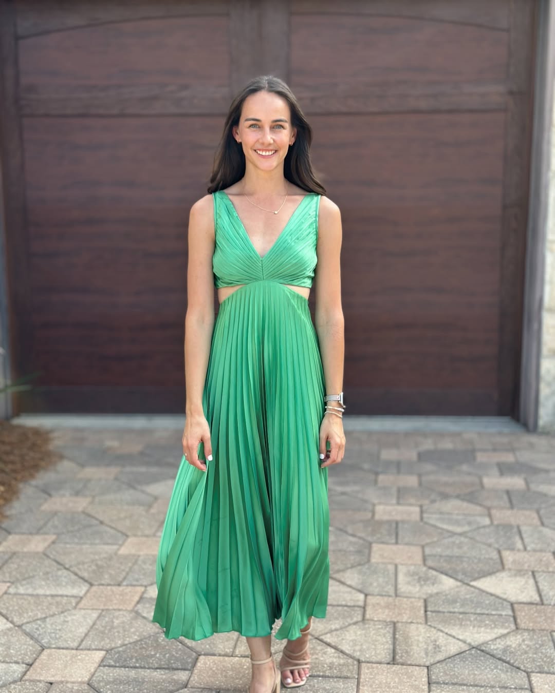 Audrey | Plissé midi jurk cutout taille elegant