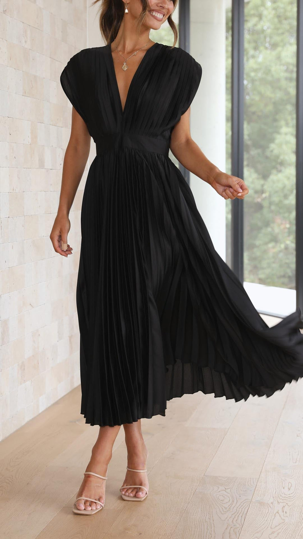 Charlotte | Plissé midi jurk v-hals elegant